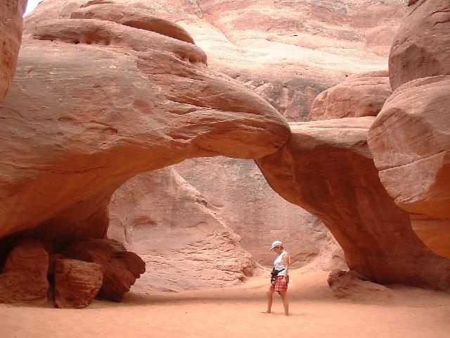 Sand Dune Arch